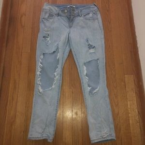Distressed Boyfriend Jeans